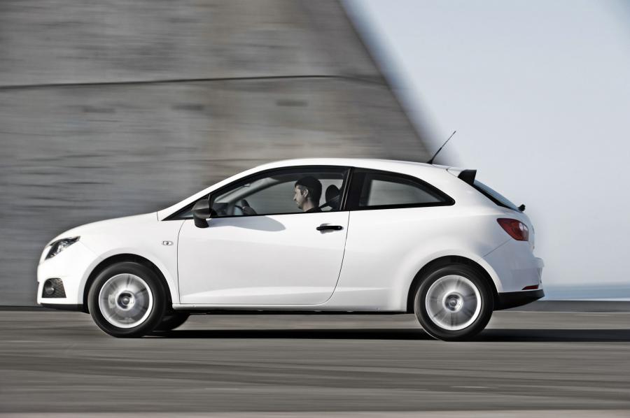  Seat Ibiza 1.2 TDI CR Ecomotive 2010 года  (фото 7 из 15)